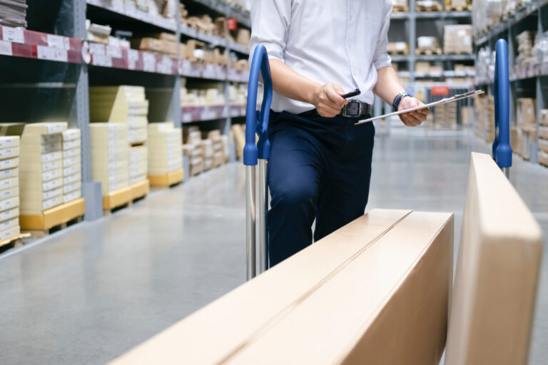 Тысячи товаров, ноль продаж. Знакомо? Это дропшиппинг без контента
