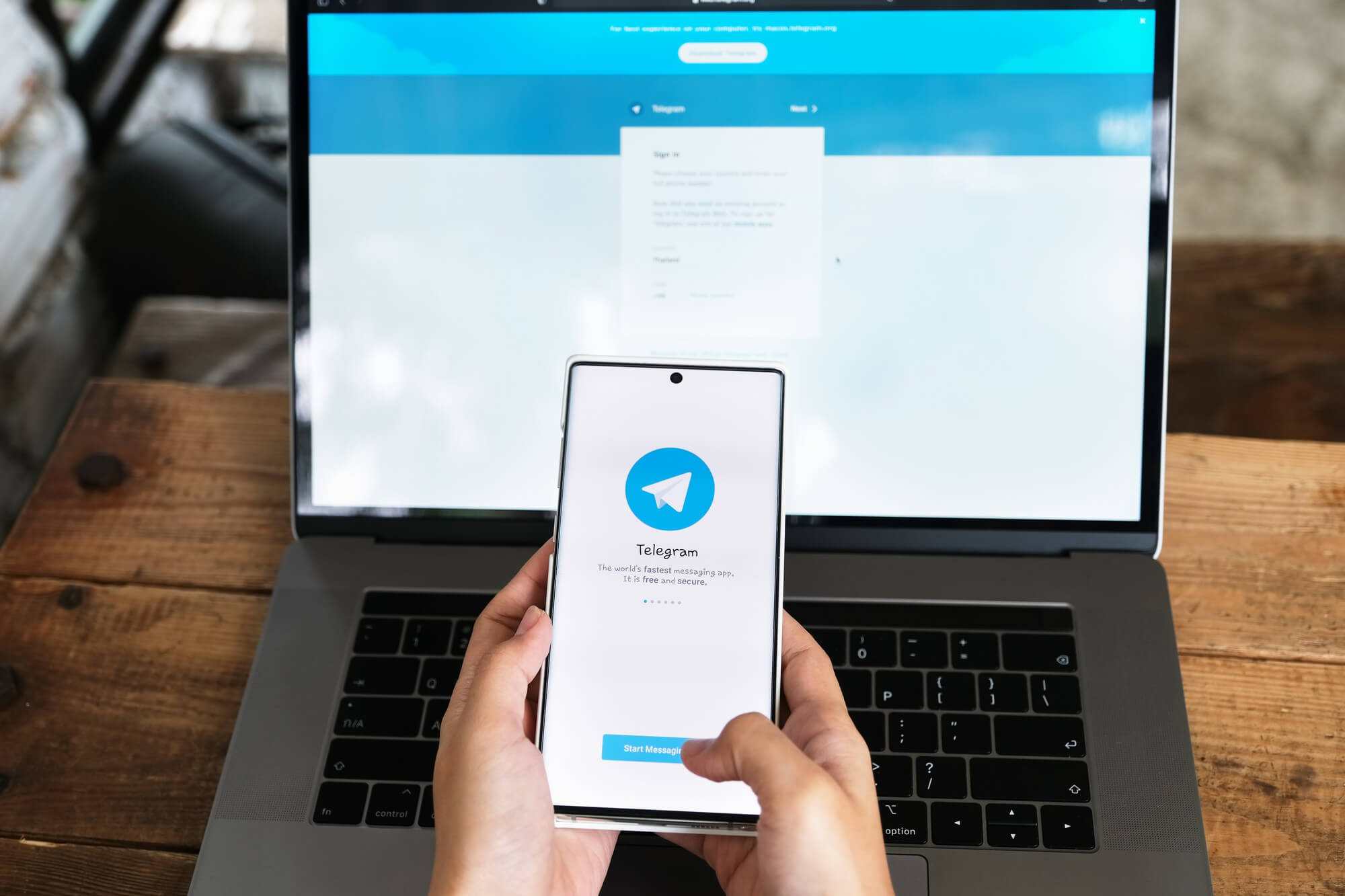 Массовая генерация товаров на основе прайс-листа из Telegram