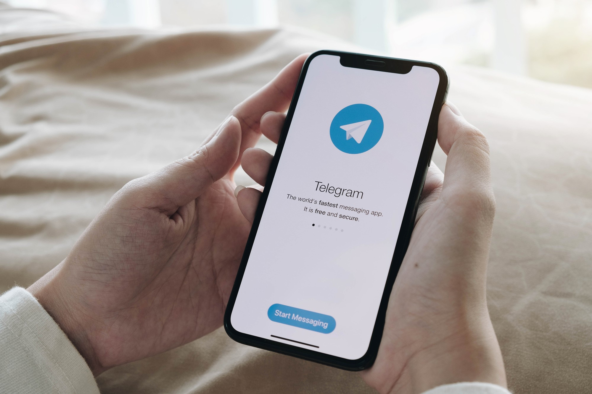 Массовая генерация статей на основе постов из Telegram